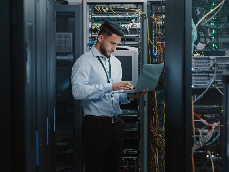 hoc-dai-hoc-tu-xa-nganh-ky-thuat-may-tinh-co-nhieu-uu-diem